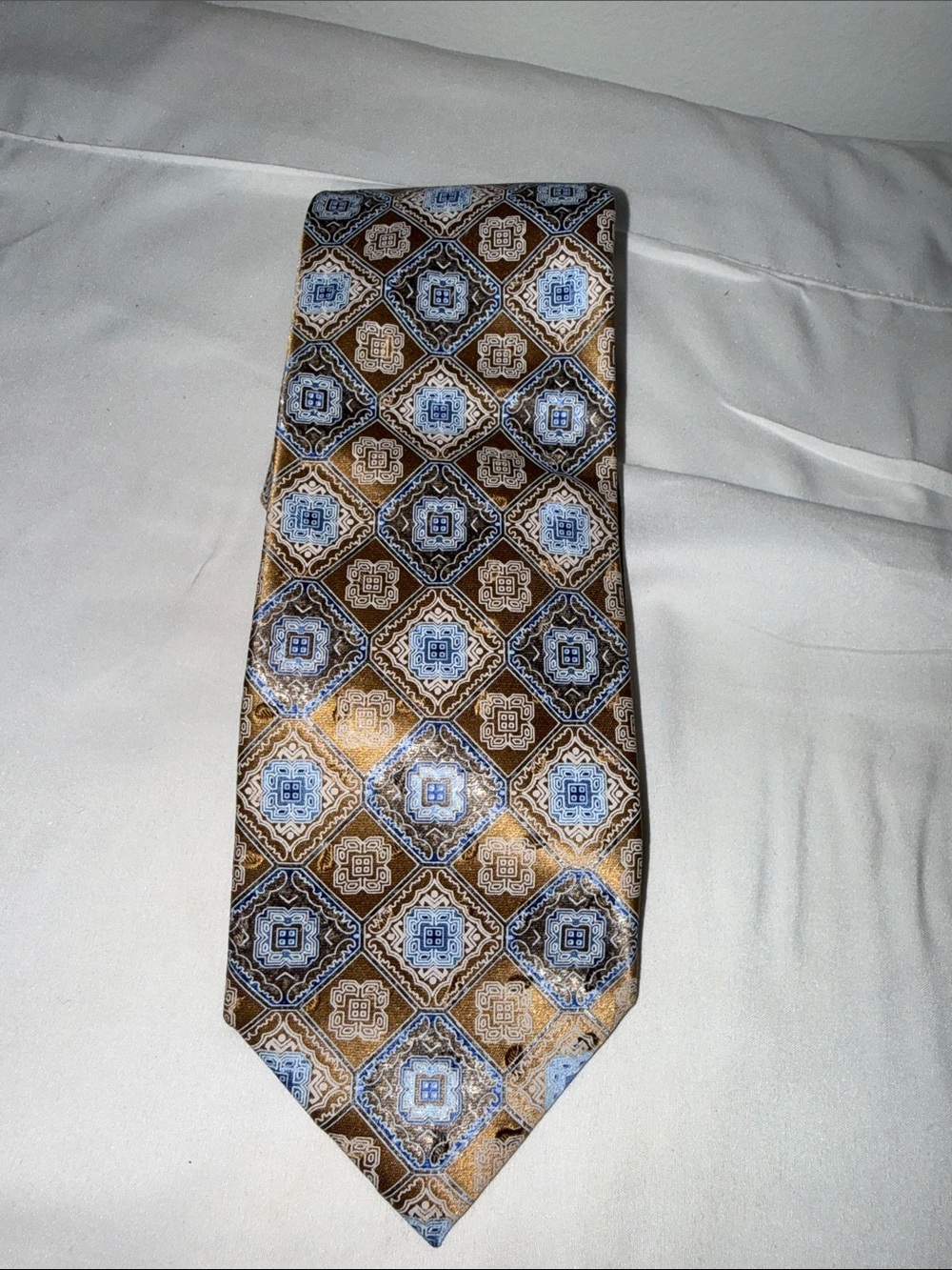 For the lovers of vintage Ermenegildo Zegna Brown and Blue Geometric Silk Tie